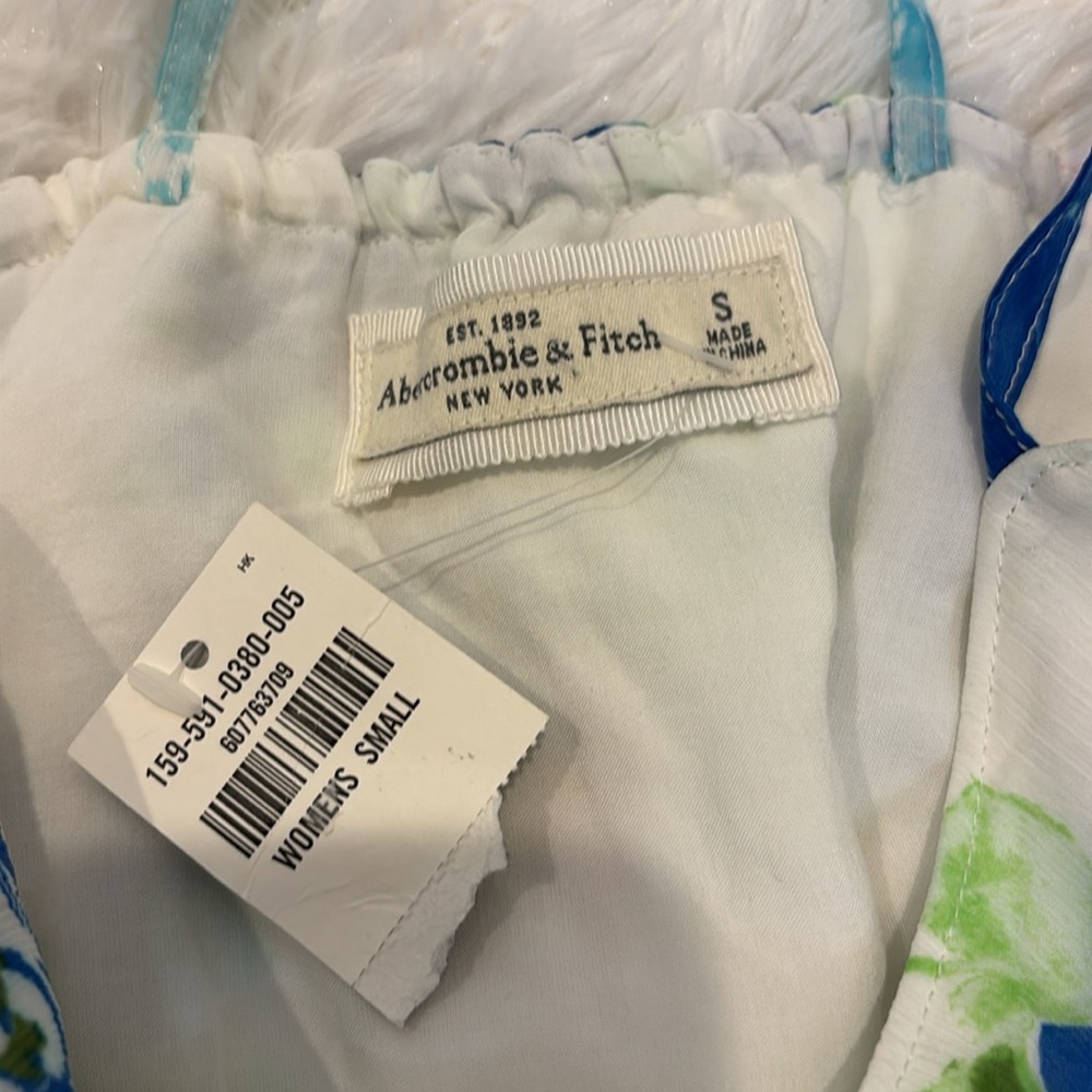 Abercrombie & Fitch
Mini White Floral Dress Halter Cross-back SZ SMALL NWT - Picture 5 of 8